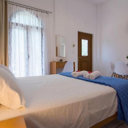 Natsios Apartments Vlachopoulatika ภายนอก รูปภาพ